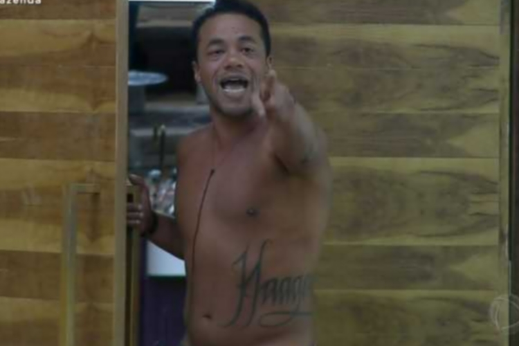 Após expulsão em ‘A Fazenda 11’, Phellipe Haagensen toma atitude nas redes sociais