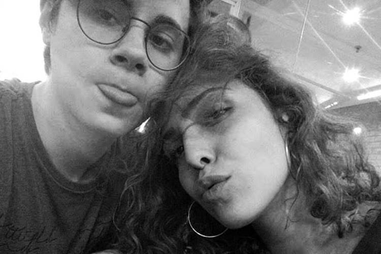 Após cobranças de internautas, namorada de Rafael Miguel desabafa