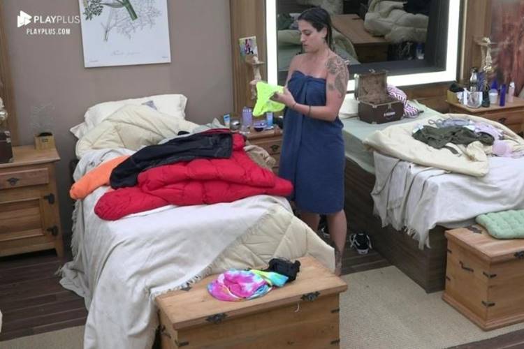 A Fazenda 11: Tati Dias faz acusação contra Andréa Nóbrega