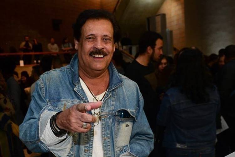 Carlinhos Aguiar reage sobre retorno de Silvio Santos ao SBT após afastamento devido doença