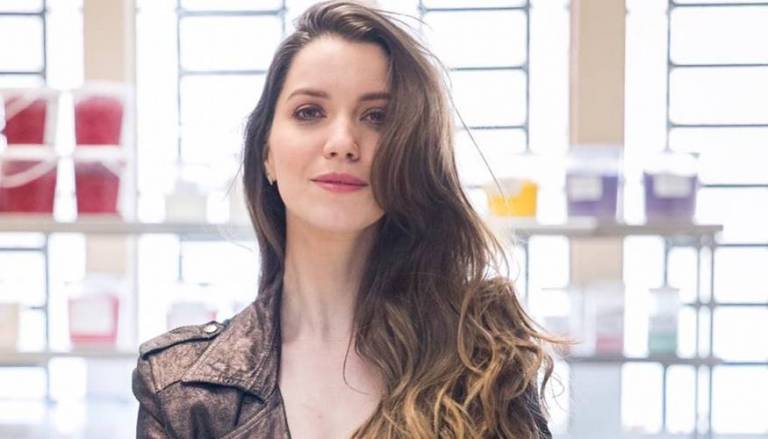 Nathalia Dill fala sobre Fabiana de ‘A Dona do Pedaço’: “Quanto mais tem, mais quer ter”