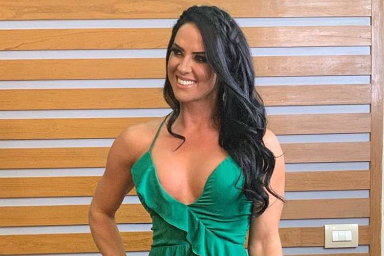 Graciele Lacerda aposta em look ousado e arranca suspiros: “Diva linda”