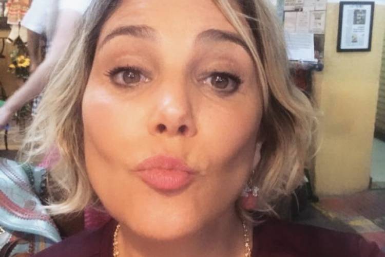 Heloisa Périssé revela data para o fim do tratamento contra o câncer