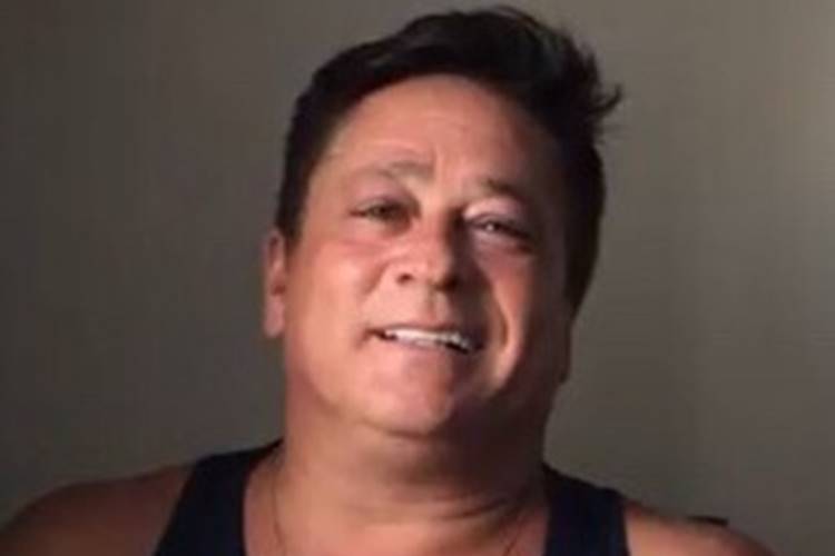 Leonardo manda recado para os filhos no Dia das Crianças