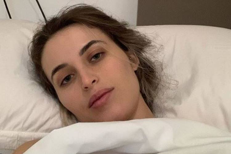 Noiva de Lucas Lucco tem alta do hospital e relembra: “Seis dias na UTI”