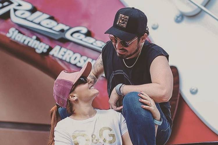 Sertaneja Maiara fala sobre sua viagem com Fernando