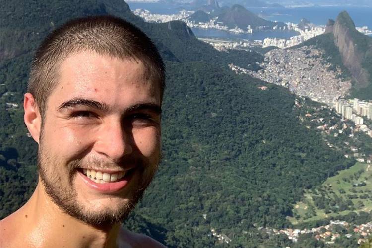 Rafa Vitti comemora nascimento da filha: “Muita emoção”