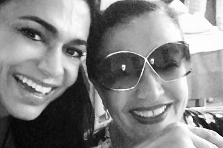 Rosana Jatobá lamenta morte da mãe: “Vá em paz, meu amor”