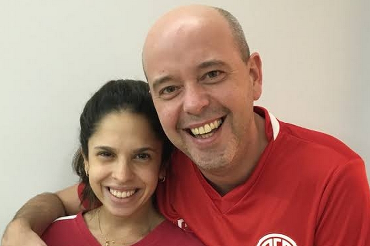 Aos 45 anos, Alex Escobar celebra que será papai pela quarta vez