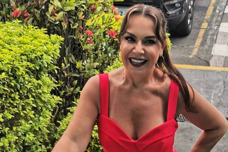 Flor revela gafe com filha de Roberto Cabrini