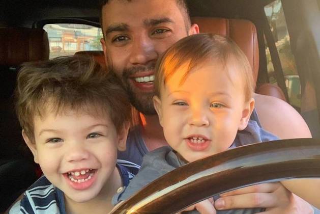 Gusttavo Lima e os filhos - Reprodução: Instagram