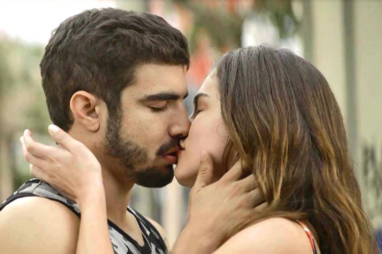 A Dona do Pedaço: Joana tem primeira noite de amor com Rock