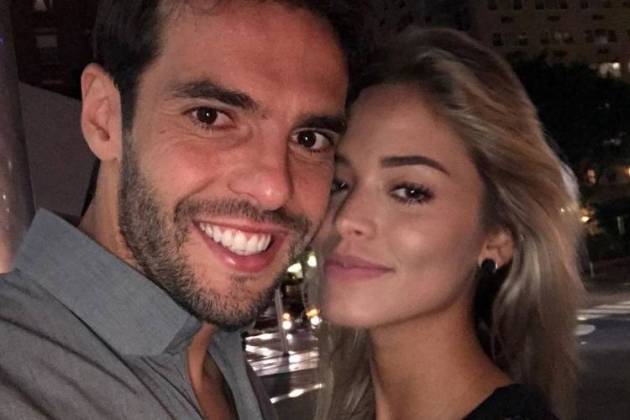 Kaká e Carol Dias