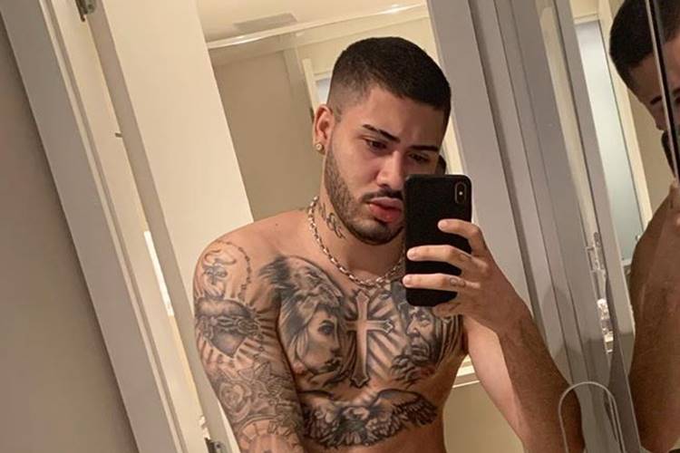 Kevinho posa de cueca e volume chama atenção na web: “Minha nossa”