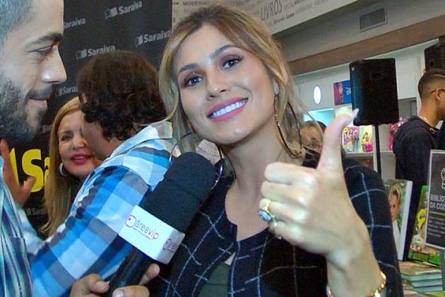 Lívia Andrade conversa com o Área VIP