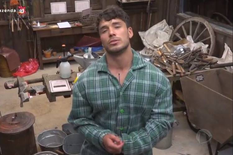 A Fazenda 11: Lucas toca o sino e produção toma atitude inédita