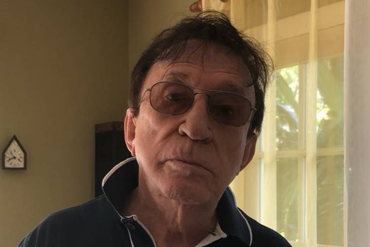 Moacyr Franco revela ter se humilhado para o SBT que não o quis nem de graça