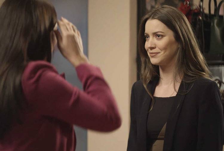 A Dona do Pedaço: Fabiana fica pobre e se humilha para Vivi