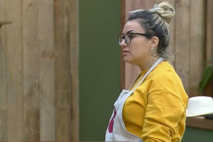 A Fazenda 11: Thayse revela que precisou de atendimento médico durante a roça