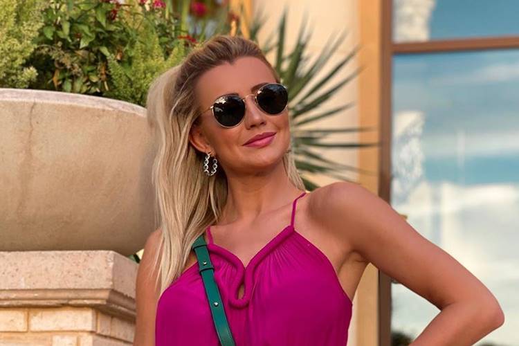 Grávida, Ana Paula Siebert revela mudanças em seu corpo