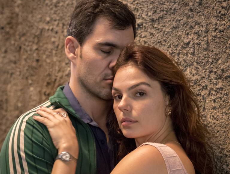 Amor de Mãe: Magno será preso na frente de Betina como suspeito na morte de Genilson