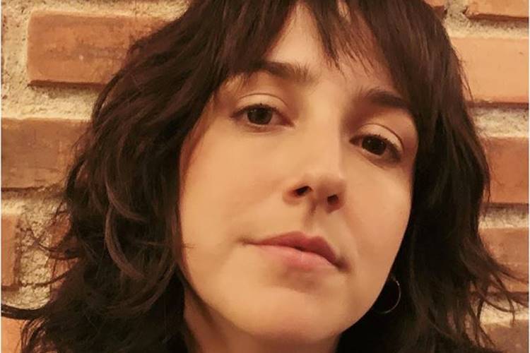 No ar em ‘Amor de Mãe’, Camila Márdila fala sobre diversidade na televisão