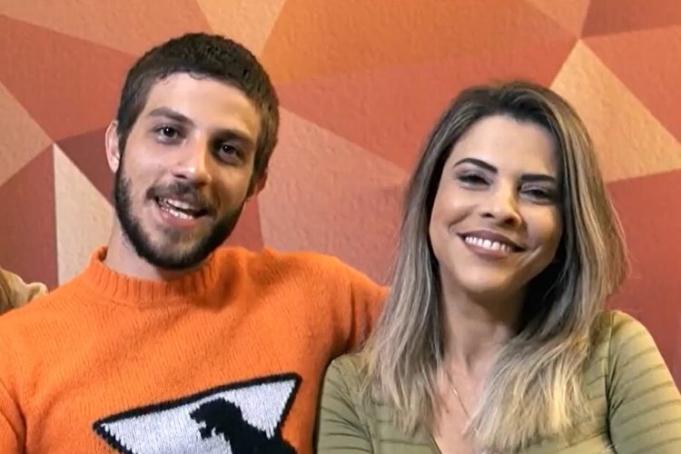 Chay Suede e a mãe - Reprodução: Instagram