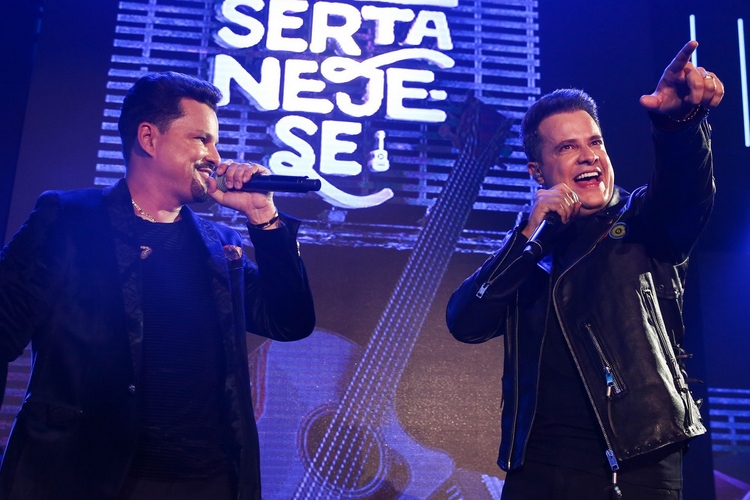 Gravação do DVD de João Neto e Frederico conta com participação de Felipe Araújo e MC Kekel em Goiânia