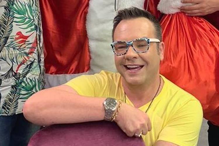 Felipeh Campos sai em defesa de Silvio Santos em caso de racismo