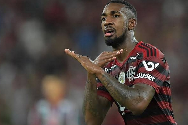 Jogadores do Flamengo são pivô de briga entre mulheres durante festa