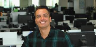 Agora é oficial: Léo Dias assina contrato com a Rede TV! Leo Dias assina com Rede TV