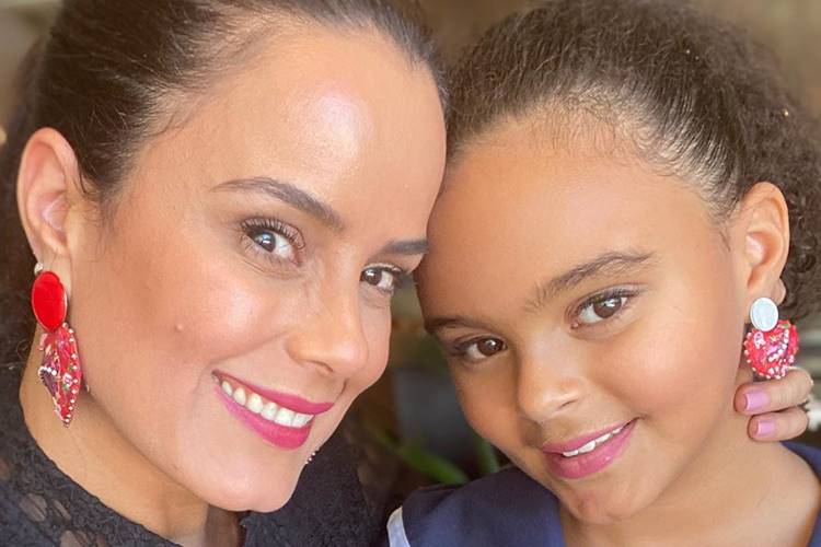 Luciele di Camargo relembra primeira gestação: “Seis limões por dia”