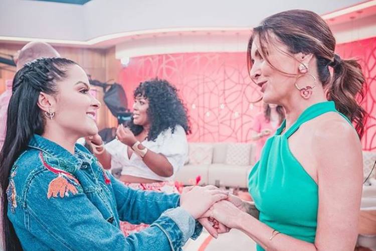 Sertaneja Maraisa e Fátima Bernardes trocam declarações na web