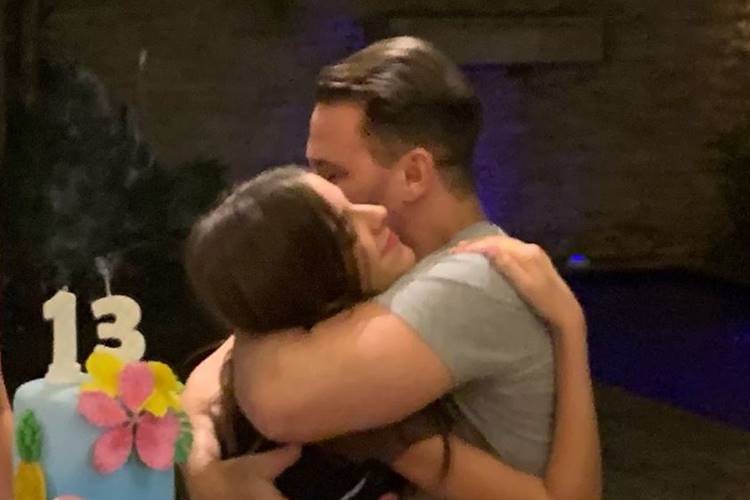 Duda Costa parabeniza o pai, o cantor sertanejo Eduardo Costa