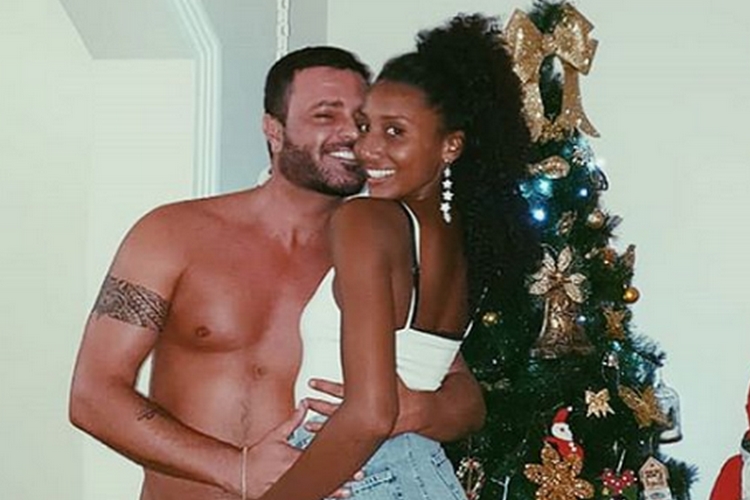 Noivos, Rodrigo Phavanello e Sabrina Paiva começam a morar juntos