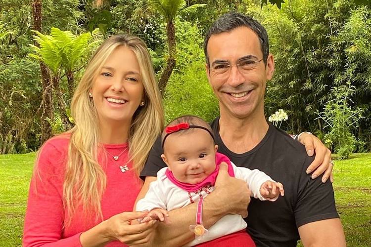 Ticiane Pinheiro celebra dois anos de casamento com Cesar Tralli