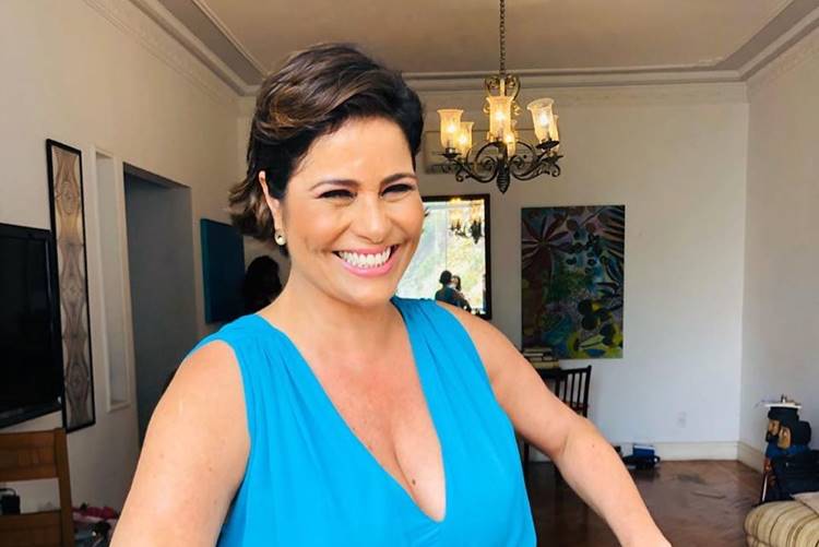 Valéria Alencar celebra dois meses da neta, Clara Maria