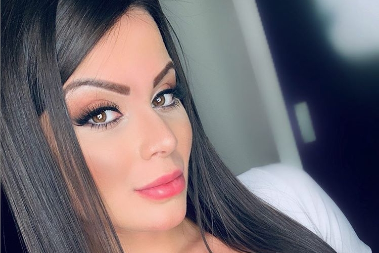 Ex de Eduardo Costa, Victória Villarim é contratada pela Record TV