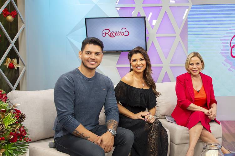 Amanda Françozo conversa com Claudete Troiano sobre a final do Revelações Sertanejo