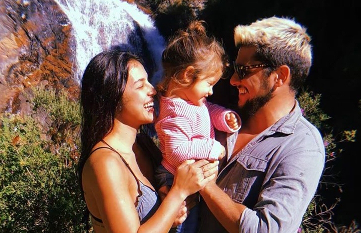 Yanna Lavigne compartilha momento em Noronha: “Com a melhor minha família do mundo”