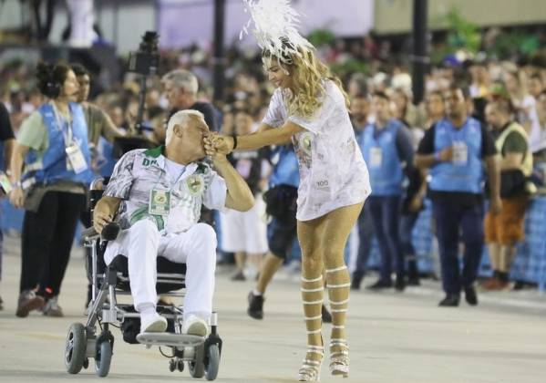 Grazi Massafera e Antonio Fagundes