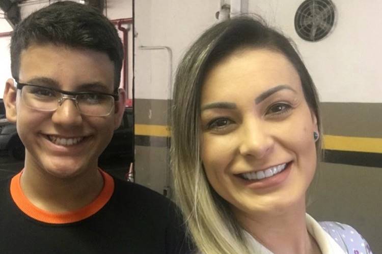 Andressa Urach revela problemas com o filho: “Gritei muito e quase bati”