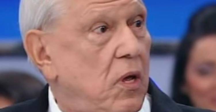 Ary Toledo é internado em estado grave em hospital de São Paulo