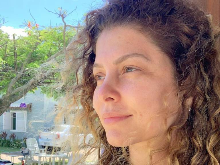 Bárbara Borges faz reflexão sobre decisão de cortar bebida alcoólica da sua vida