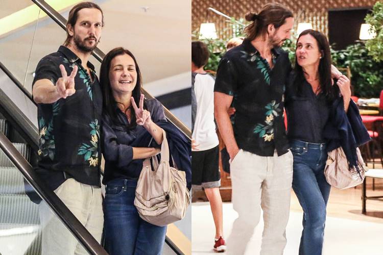Vladimir Brichta e Adriana Esteves curtem passeio juntinhos e posam para foto
