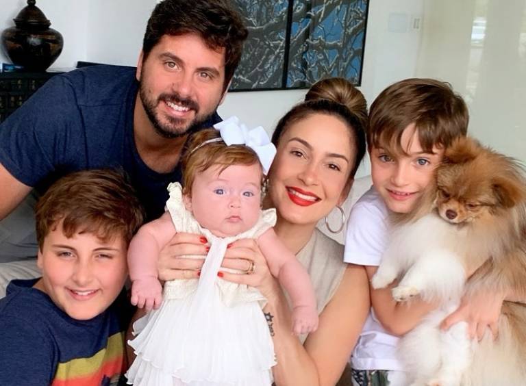 Claudia Leitte faz declaração para filho mais velho