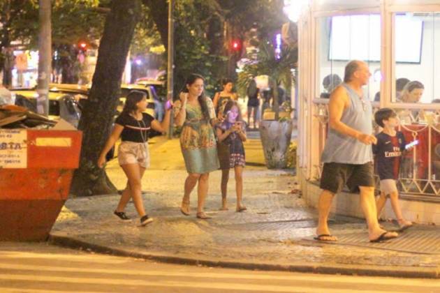 Claudia Mauro e família foto Daniel Delmiro Agnews