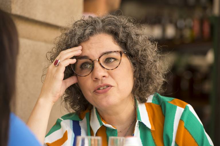 Amor de Mãe: Jane levanta a possibilidade de Danilo ter sido adotado