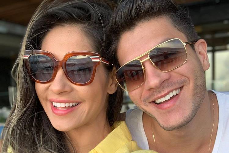 Mayra Cardi e Arthur Aguiar presenteiam babá da filha com carrão; veja o vídeo