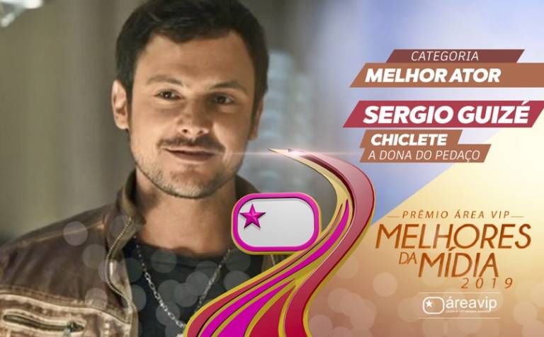 Sergio Guizé fatura pela segunda vez o Prêmio Área VIP e celebra